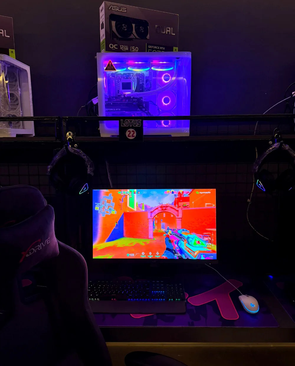 Lotus Gaming Batman gerçek PC oyuncu istasyonu
